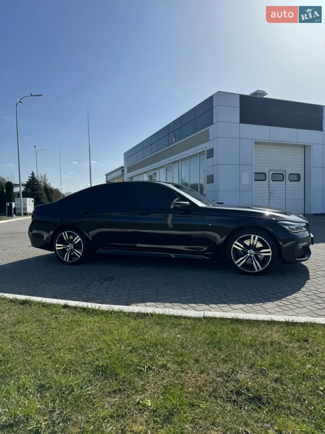 2017 BMW 7er - мініатюра 2