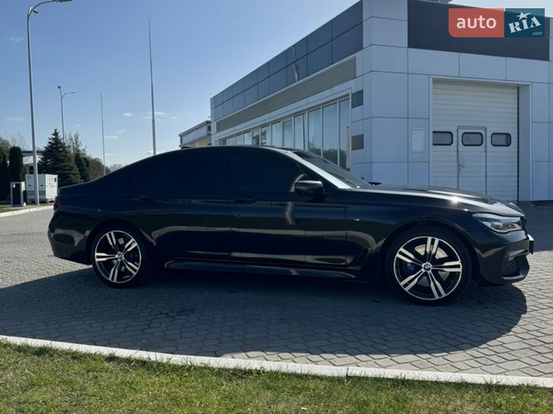 Седан BMW 7 Series 2017 в Львове