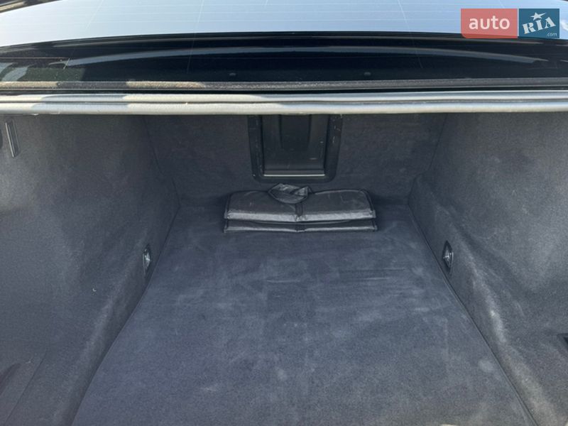 Седан BMW 7 Series 2017 в Львове