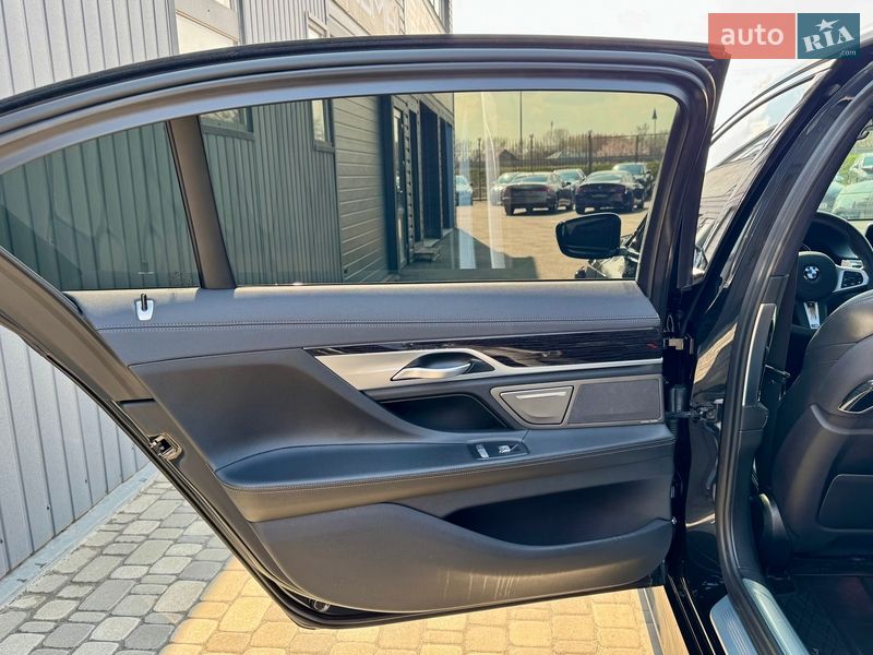 Седан BMW 7 Series 2018 в Києві