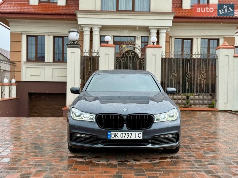 Седан BMW 7 Series 2015 в Ровно
