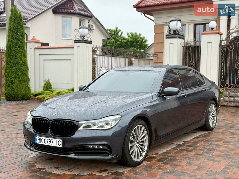 Седан BMW 7 Series 2015 в Ровно