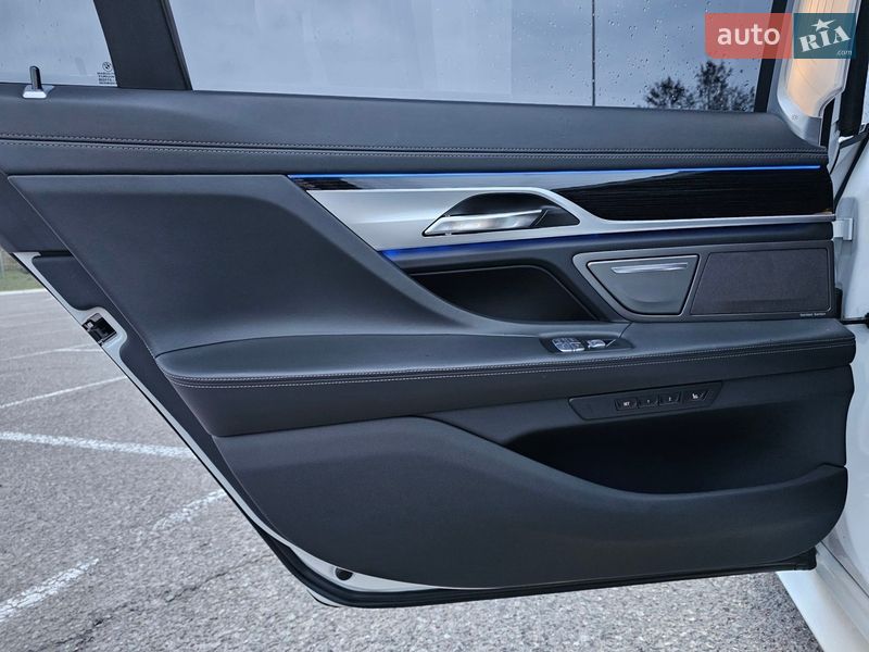 Седан BMW 7 Series 2018 в Новомосковске фото 26 Седан BMW 7 Series 2018 в Новомосковске