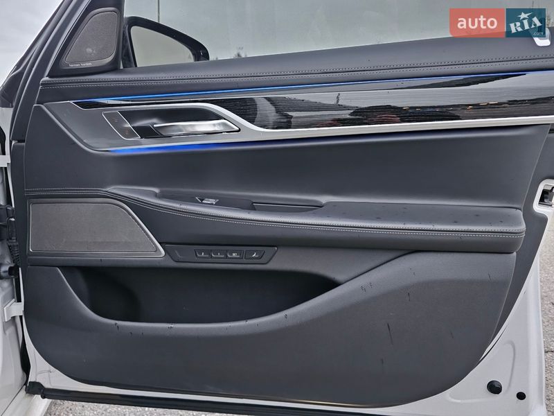 Седан BMW 7 Series 2018 в Новомосковске фото 31 Седан BMW 7 Series 2018 в Новомосковске