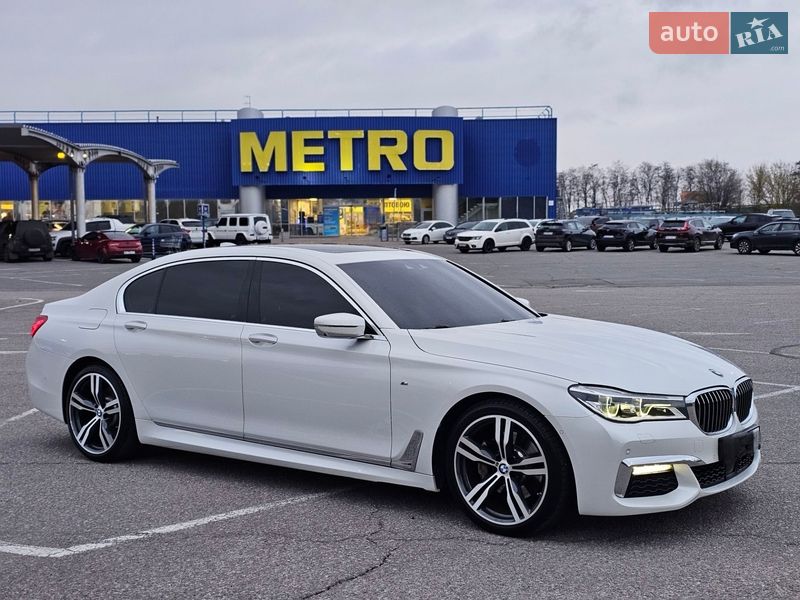 Седан BMW 7 Series 2018 в Новомосковске фото 41 Седан BMW 7 Series 2018 в Новомосковске