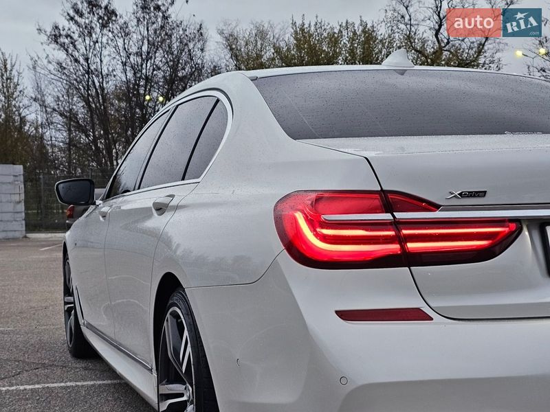 Седан BMW 7 Series 2018 в Новомосковске фото 47 Седан BMW 7 Series 2018 в Новомосковске