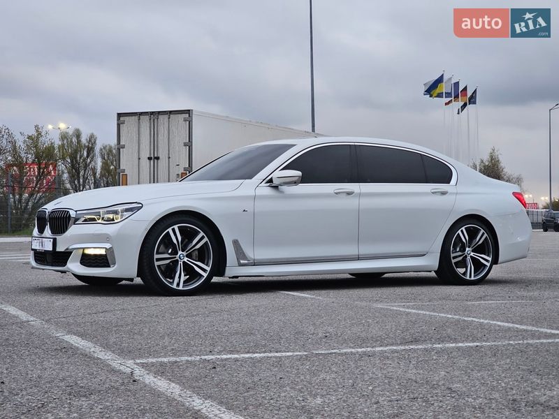 Седан BMW 7 Series 2018 в Новомосковске