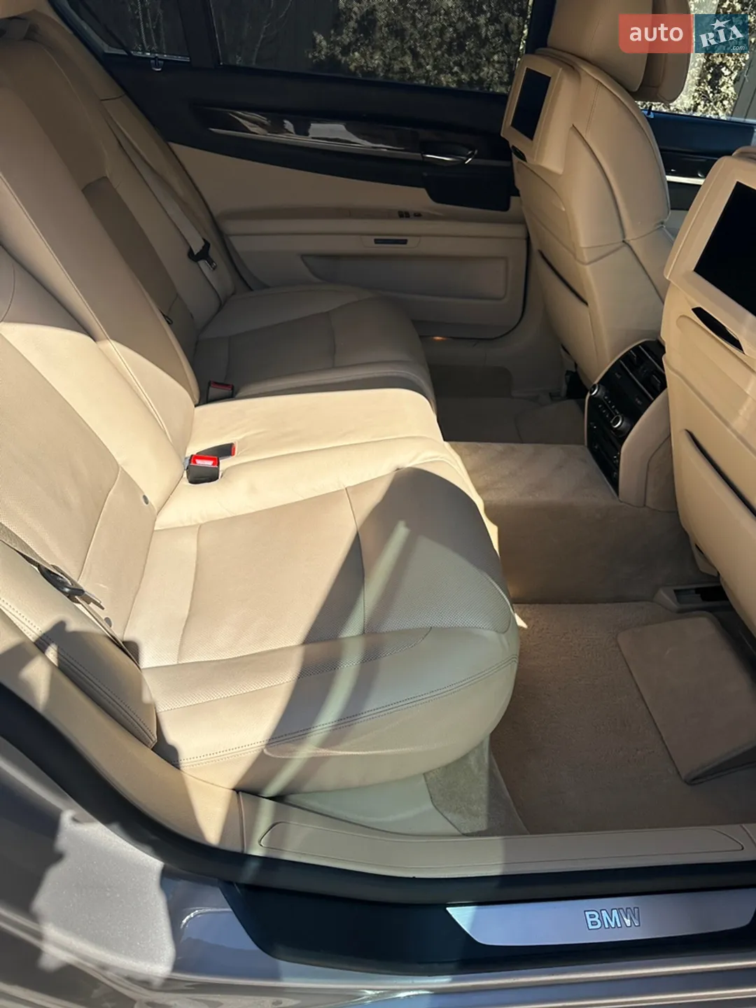 2011 BMW 7er - мініатюра 38