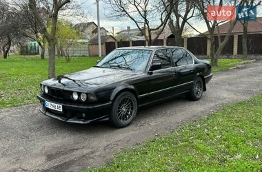 Седан BMW 7 Series 1989 в Харькове