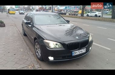Седан BMW 7 Series 2011 в Южном
