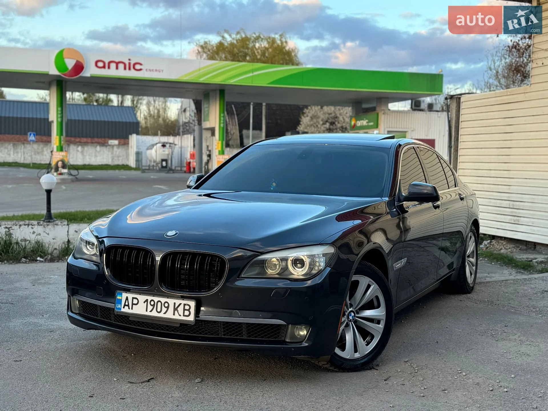 2010 BMW 7er - мініатюра 2
