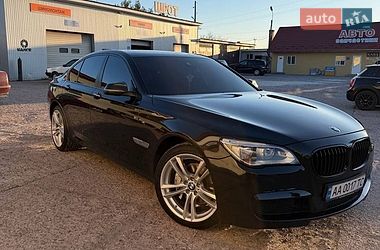 Седан BMW 7 Series 2015 в Любомлі