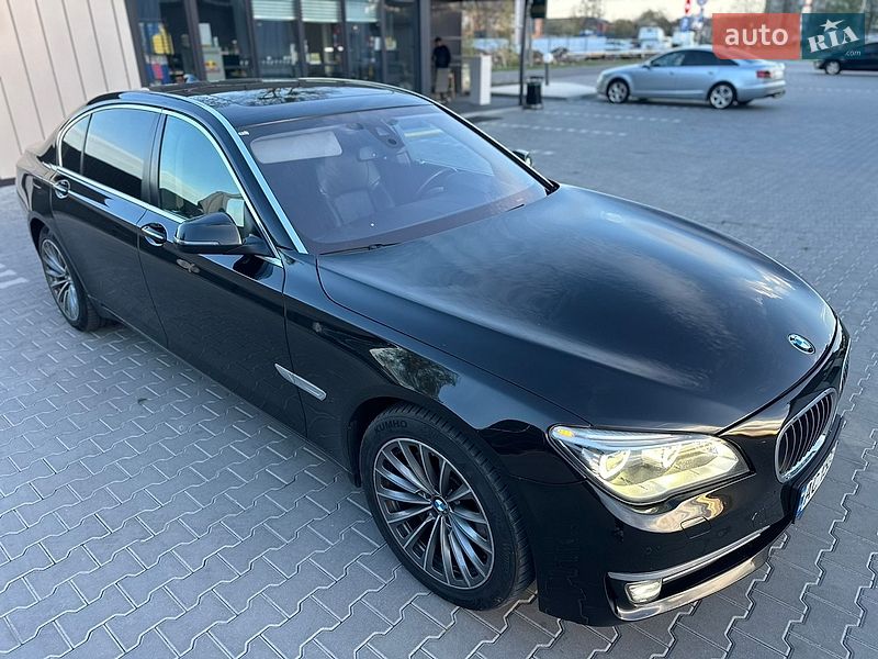 Седан BMW 7 Series 2013 в Владимире