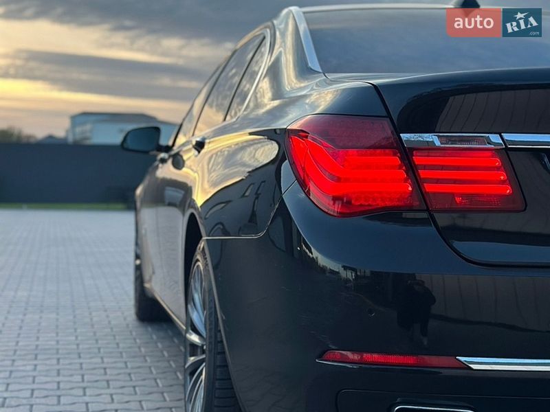 Седан BMW 7 Series 2013 в Владимире