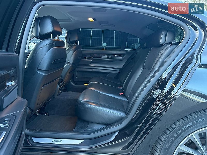 Седан BMW 7 Series 2013 в Владимире