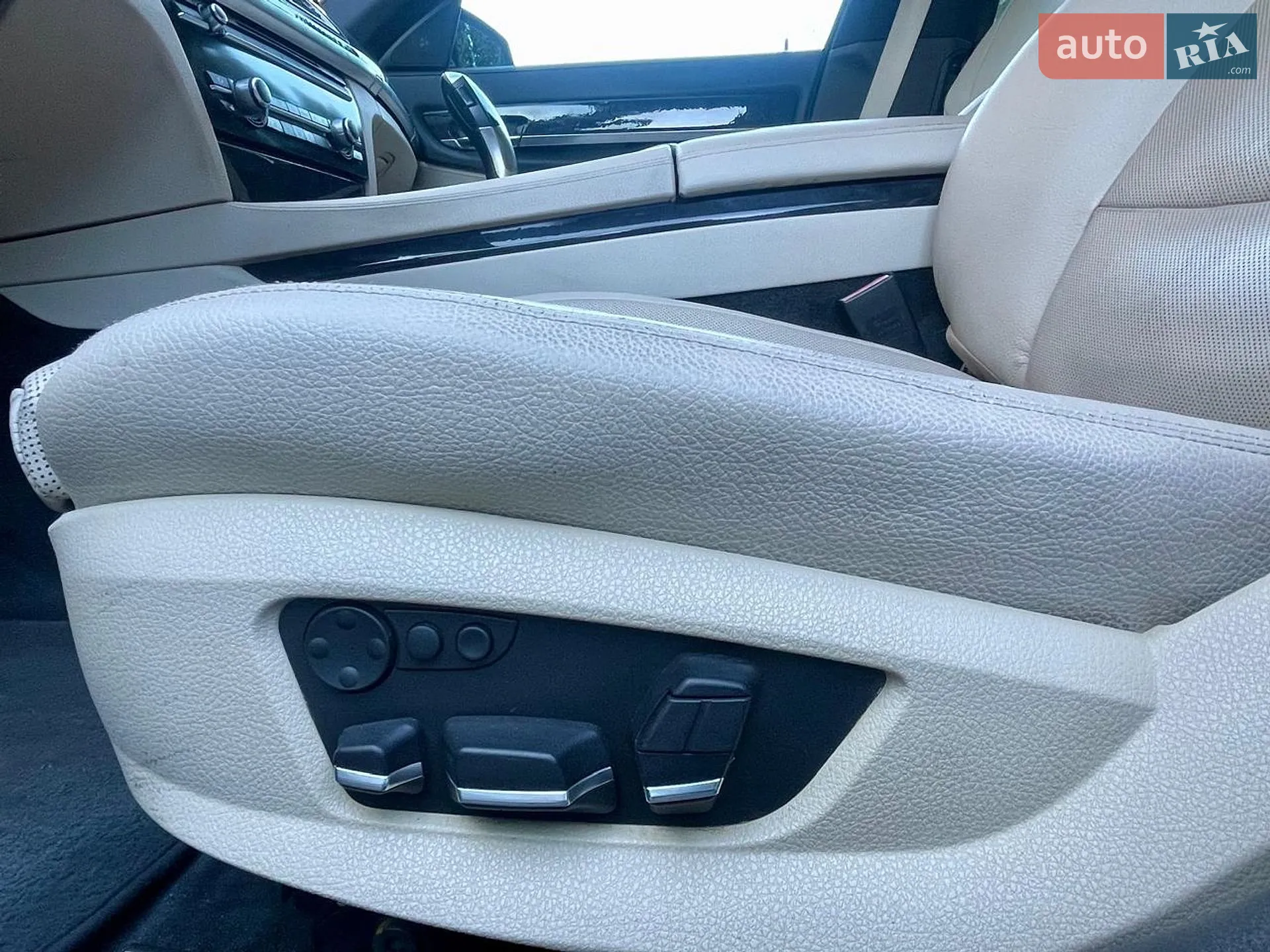 2011 BMW 7er - мініатюра 22