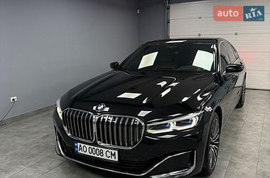 Седан BMW 7 Series 2020 в Ужгороде