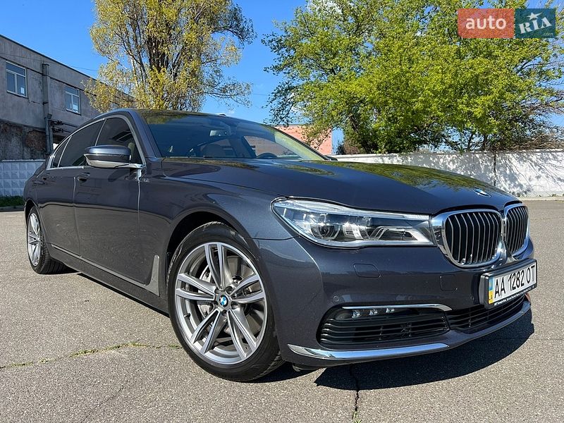 Седан BMW 7 Series 2016 в Киеве