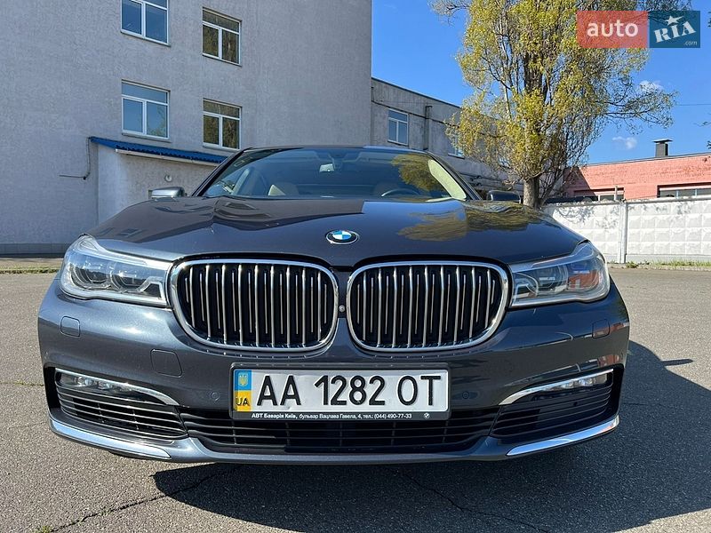 Седан BMW 7 Series 2016 в Киеве