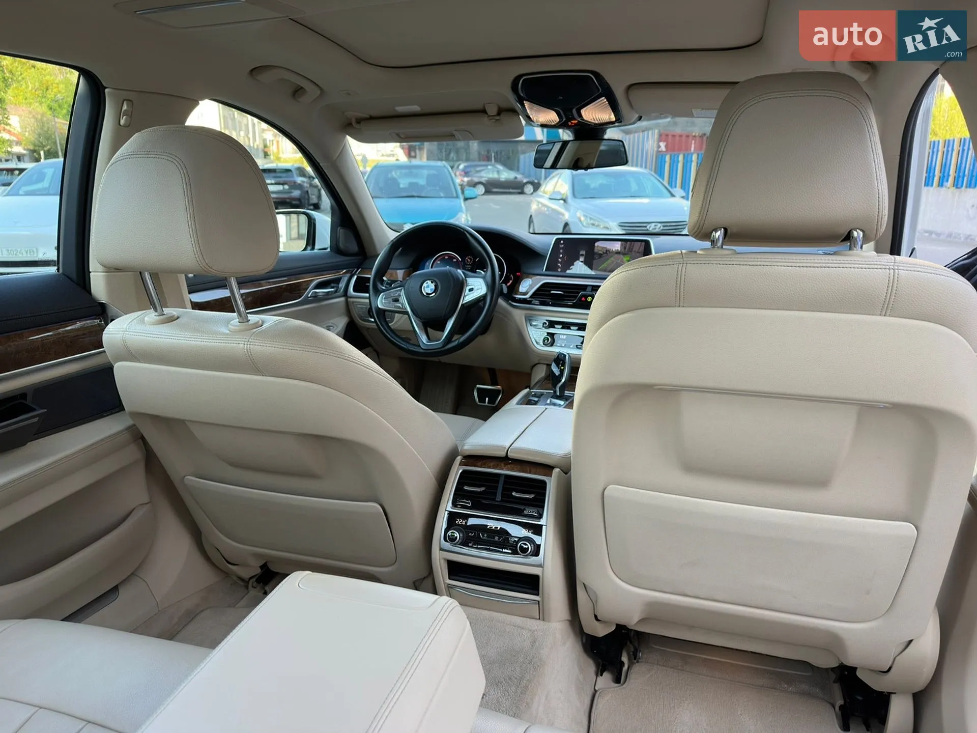 2017 BMW 7er - мініатюра 18