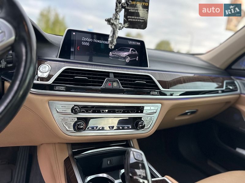 Седан BMW 7 Series 2018 в Шептицькому