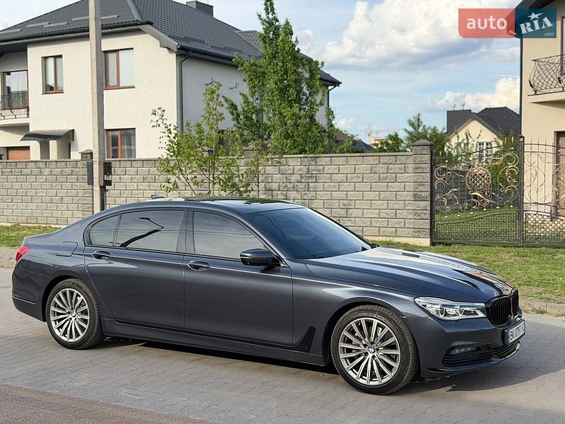 Седан BMW 7 Series 2015 в Рівному