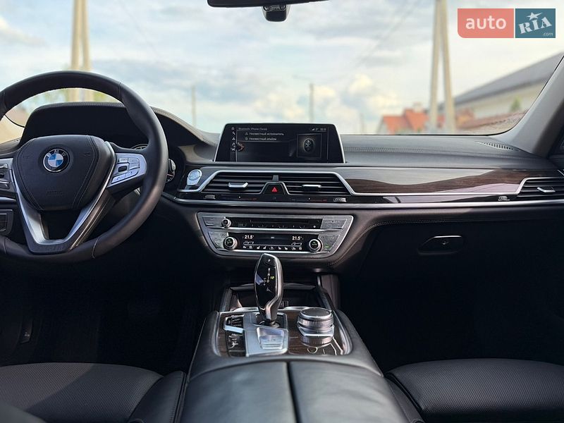 Седан BMW 7 Series 2015 в Рівному