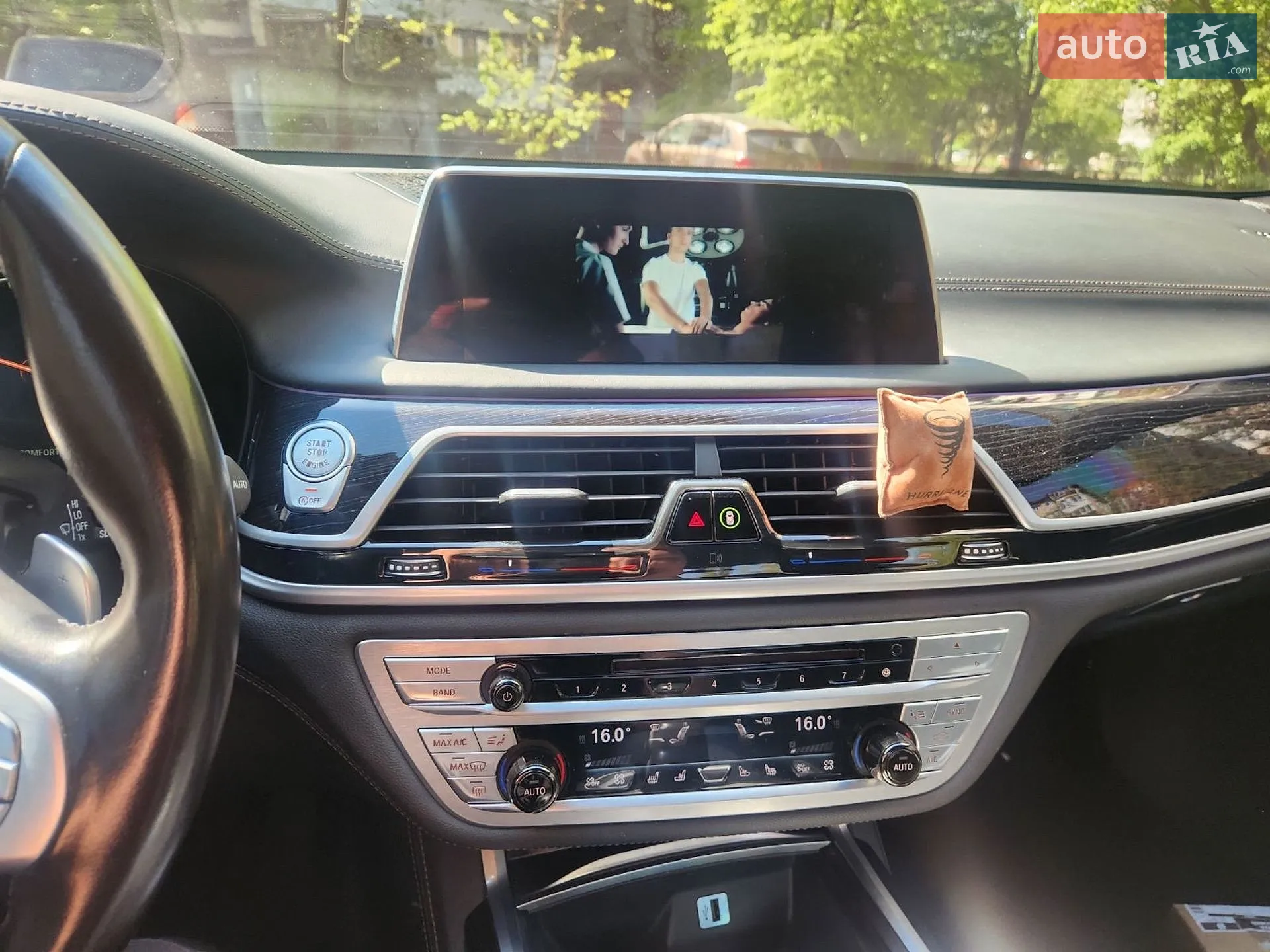 2017 BMW 7er - мініатюра 19