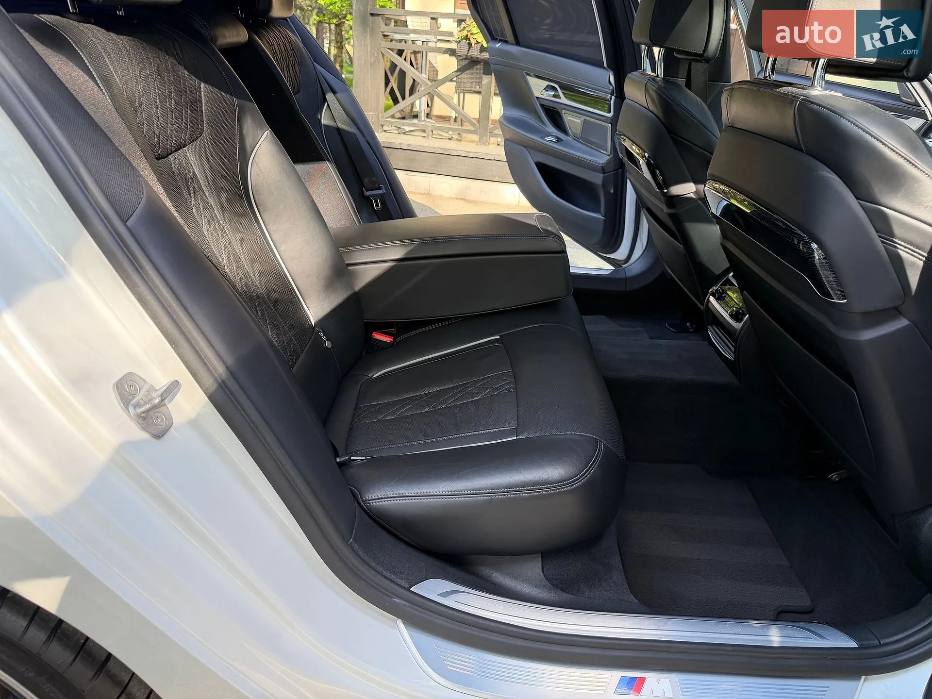 2020 BMW 7er - мініатюра 17