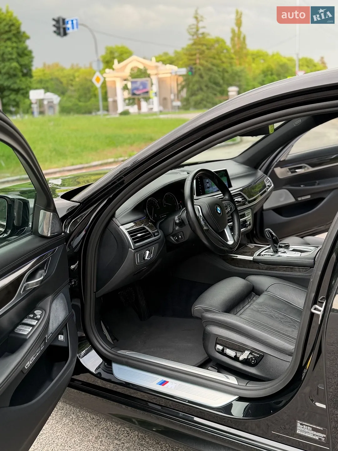 2017 BMW 7er - мініатюра 37