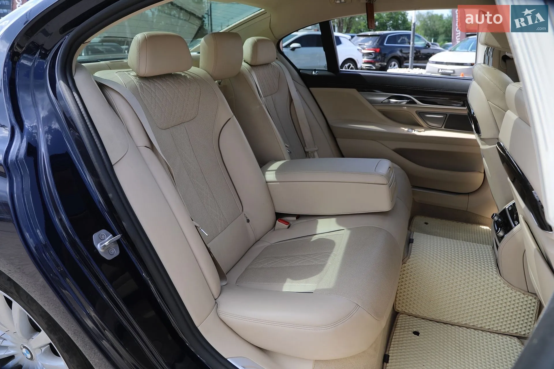 2015 BMW 7er - мініатюра 14