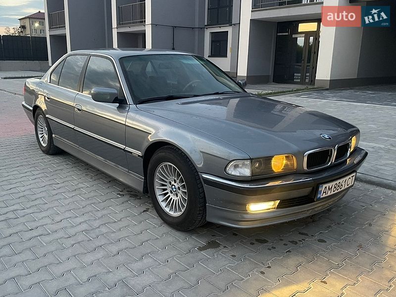 BMW 7 Series 1995