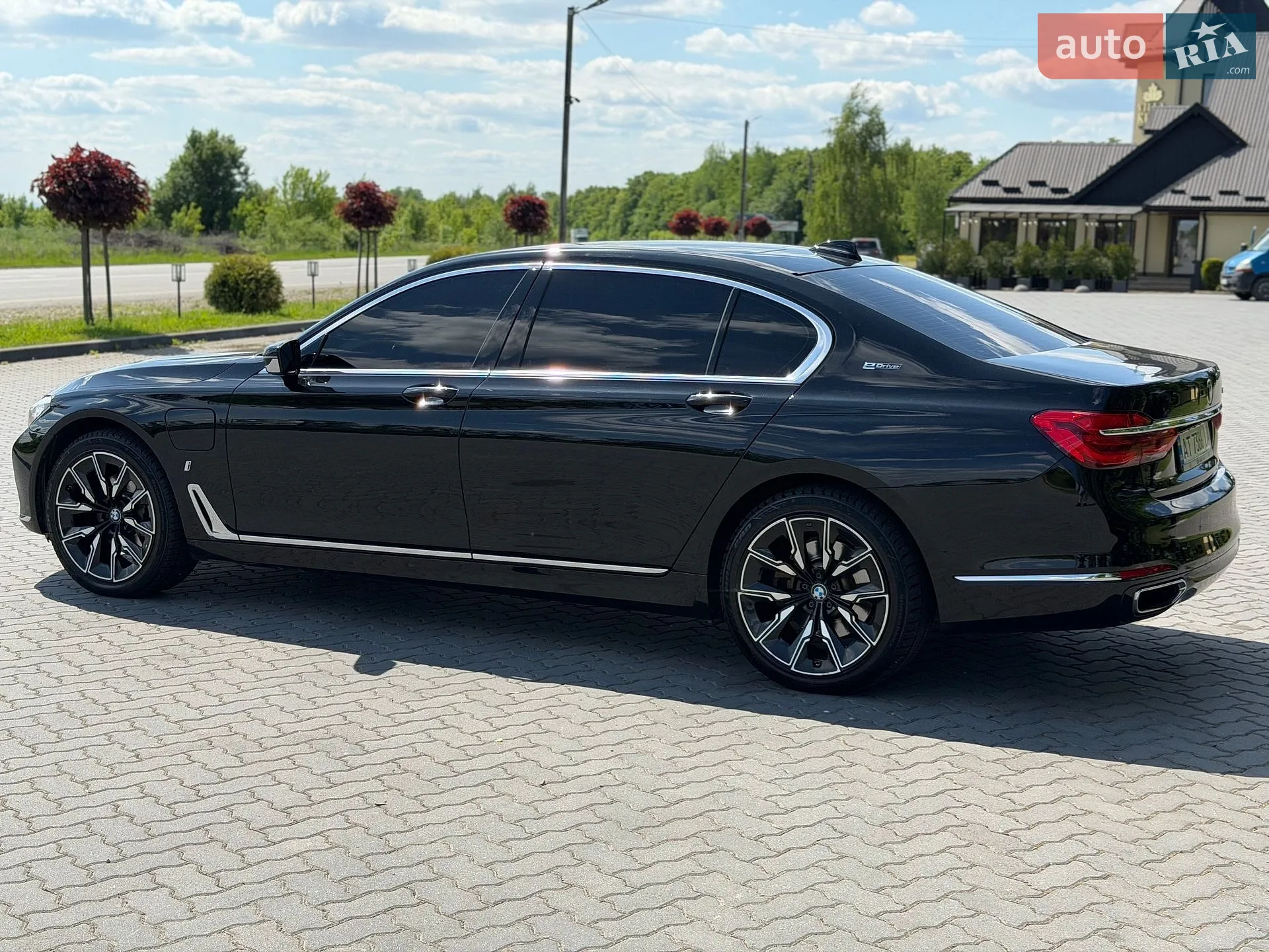 2017 BMW 7er - мініатюра 8