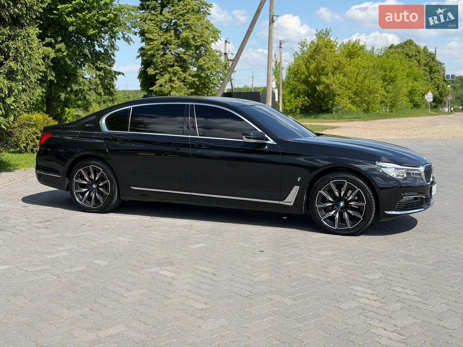 2017 BMW 7er - мініатюра 14