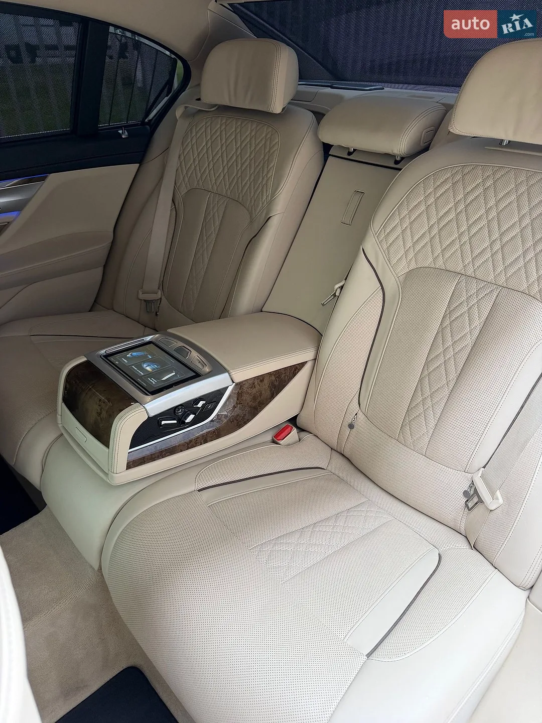 2016 BMW 7er - мініатюра 8