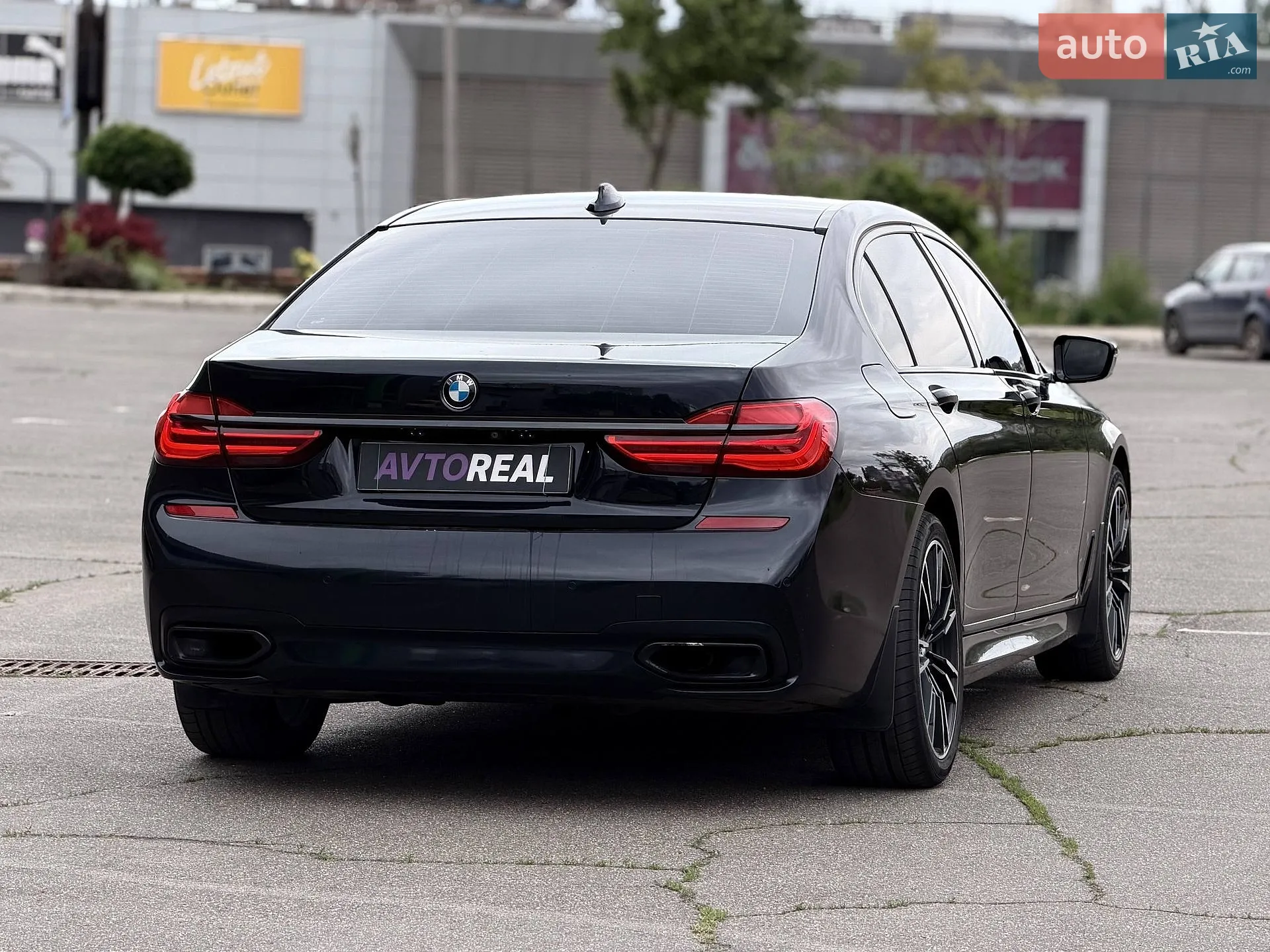 2016 BMW 7er - мініатюра 22