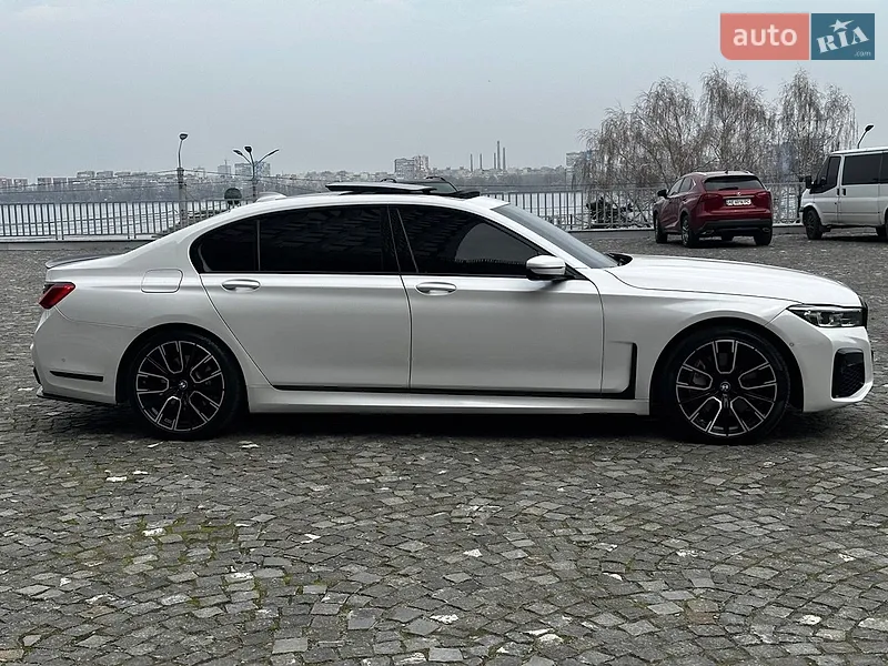 BMW 7 Series 2017 VIN WBA7D01050GJ46092 фото оголошення 29 з 62