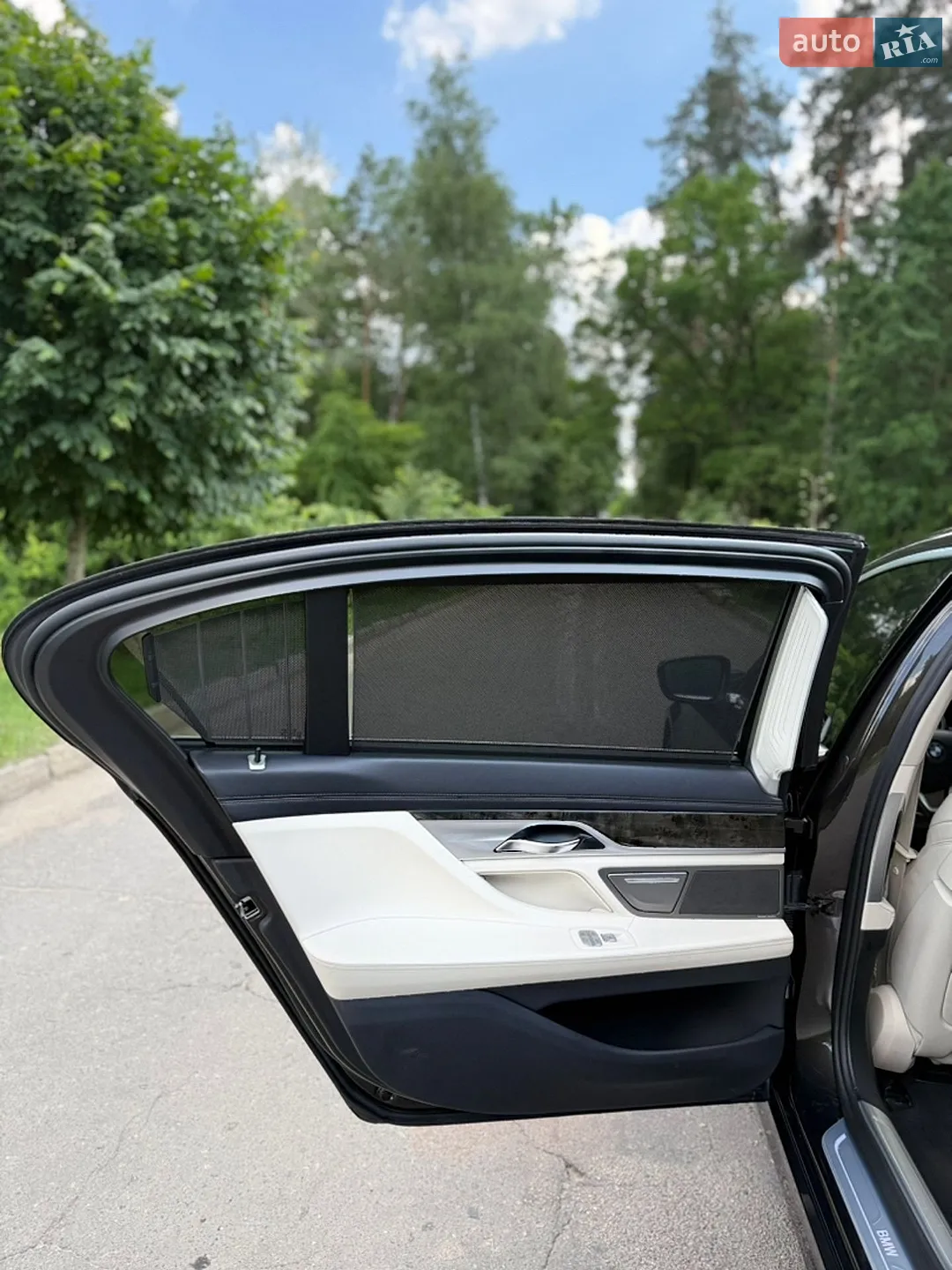 2016 BMW 7er - мініатюра 23