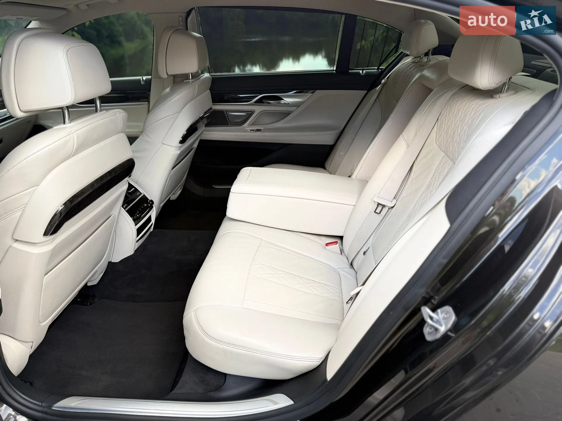2016 BMW 7er - мініатюра 24