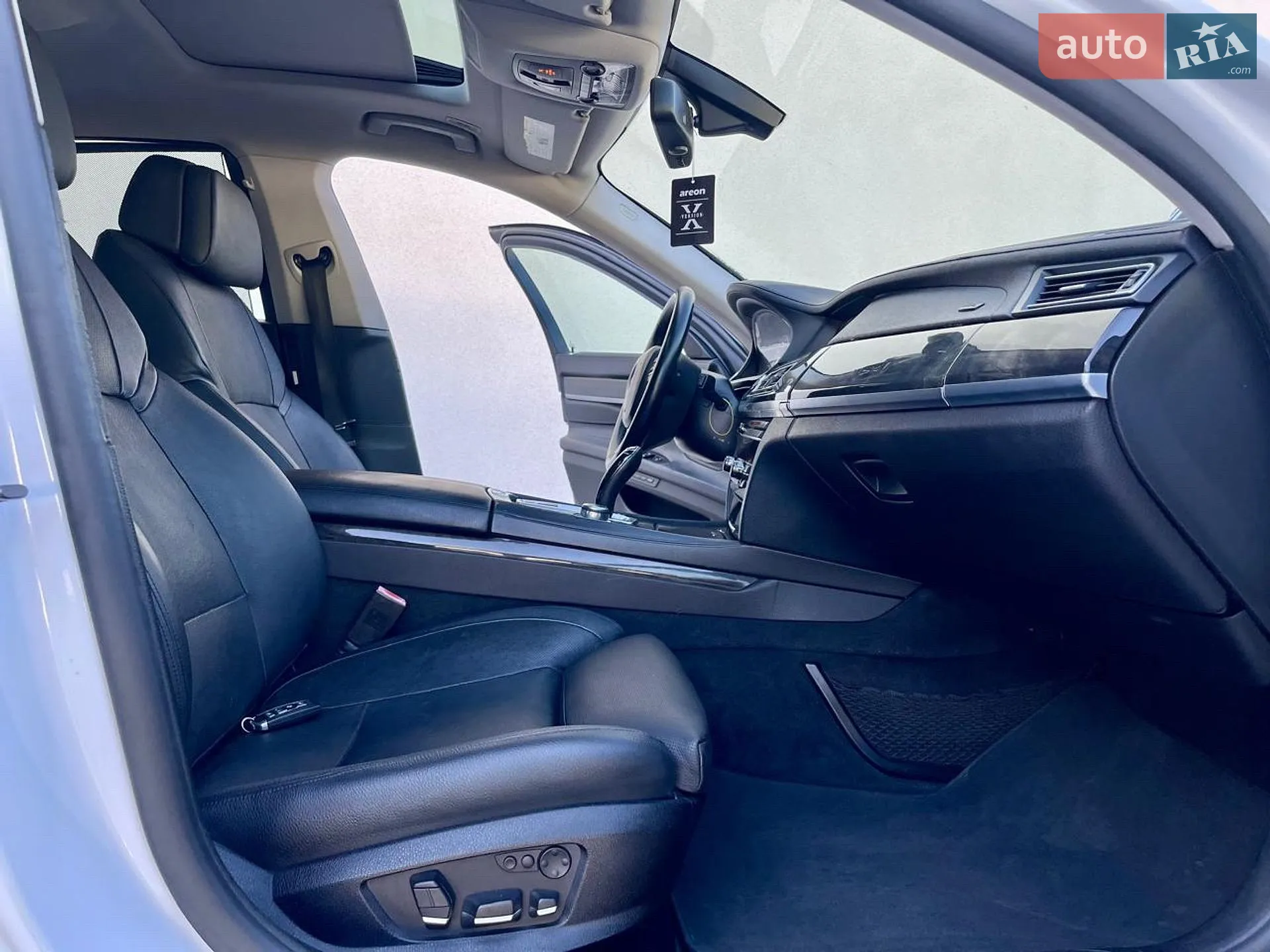 2012 BMW 7er - мініатюра 20