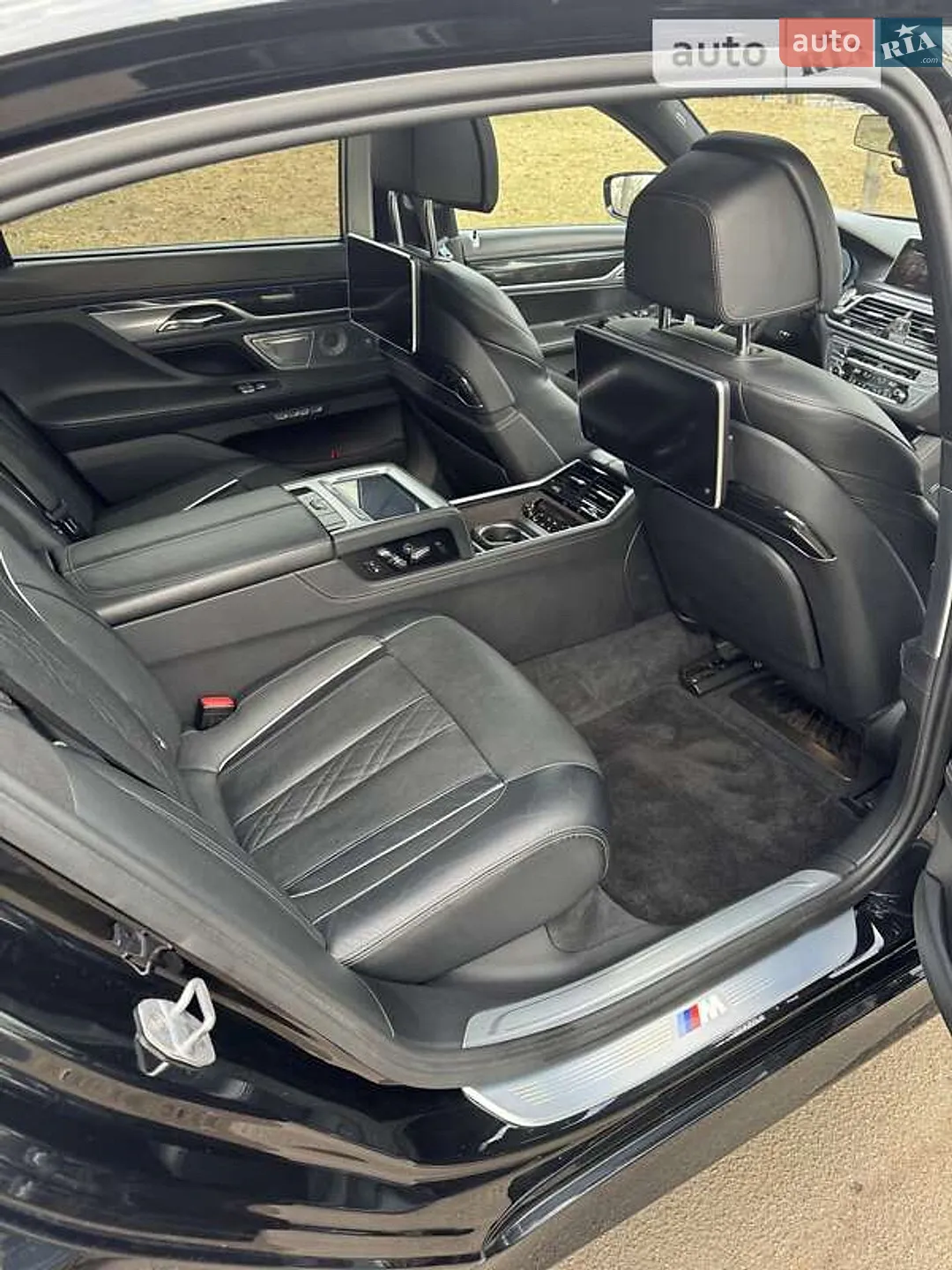 2017 BMW 7er - мініатюра 30