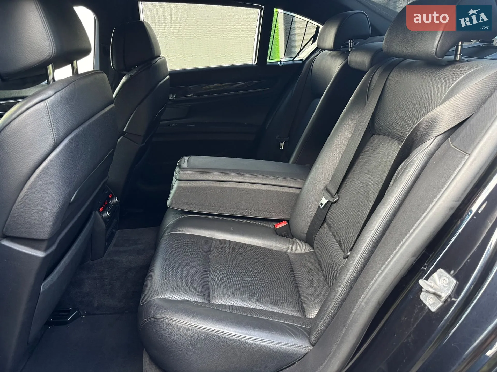 2010 BMW 7er - мініатюра 26