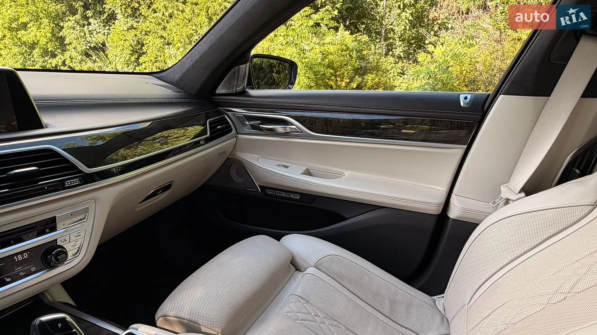 2017 BMW 7er - мініатюра 20