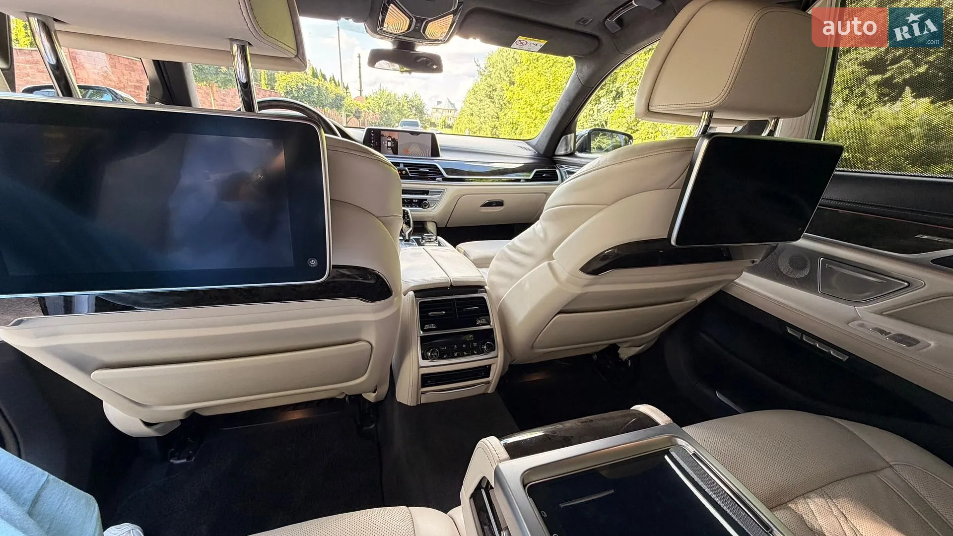 2017 BMW 7er - мініатюра 26