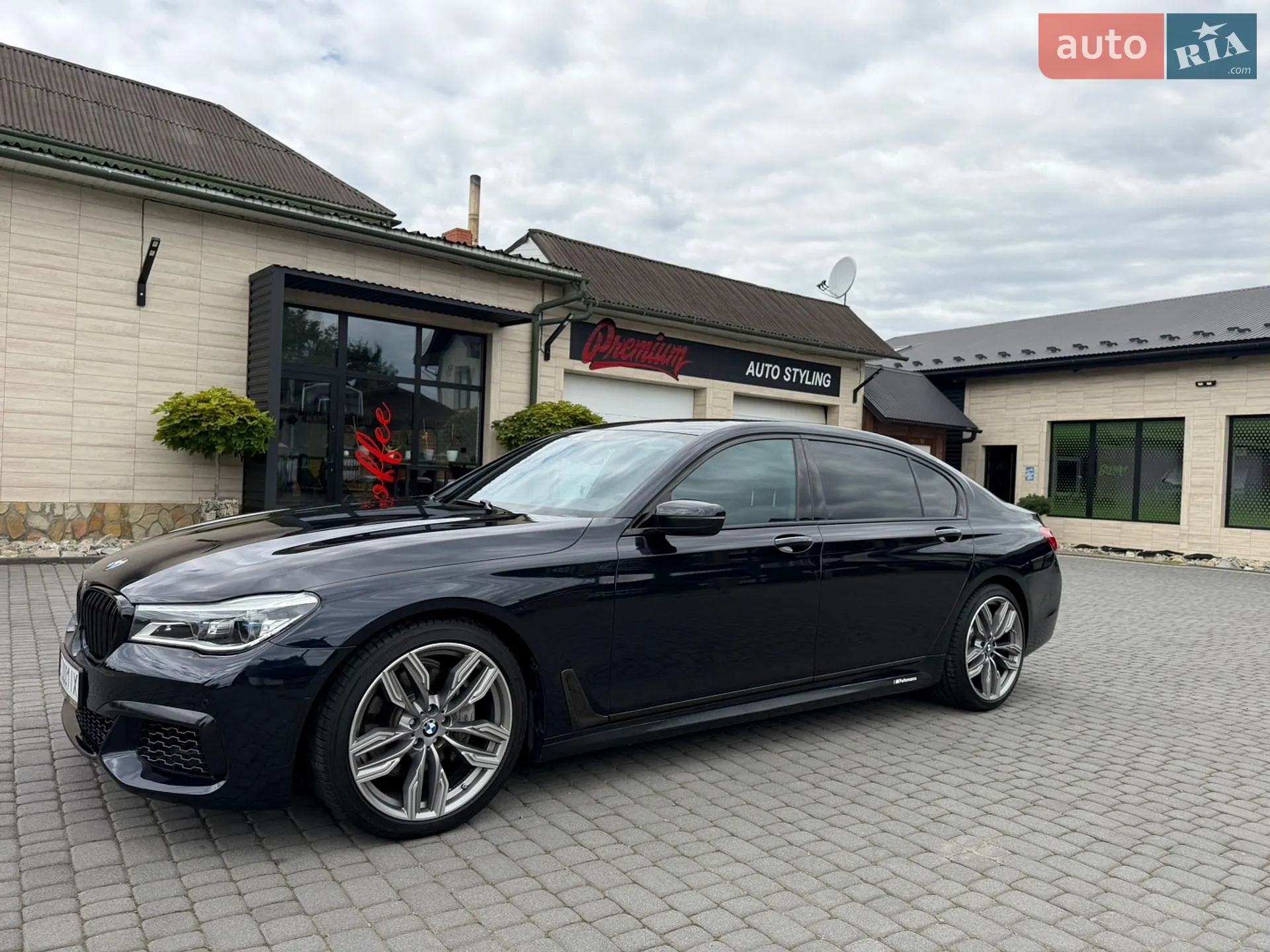 2018 BMW 7er - мініатюра 3
