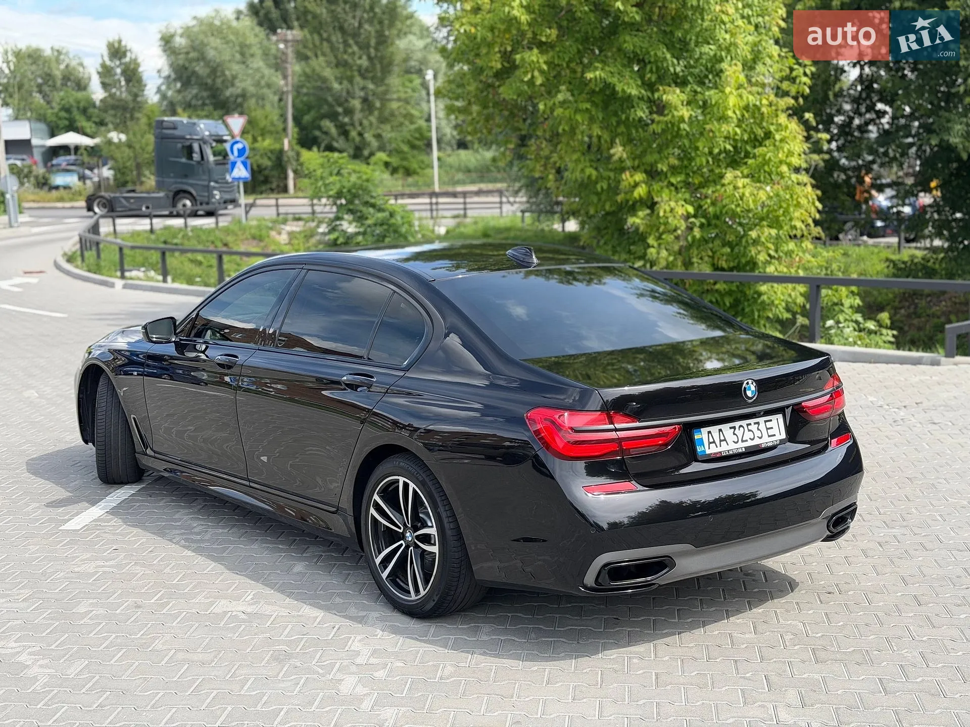 2017 BMW 7er - мініатюра 8