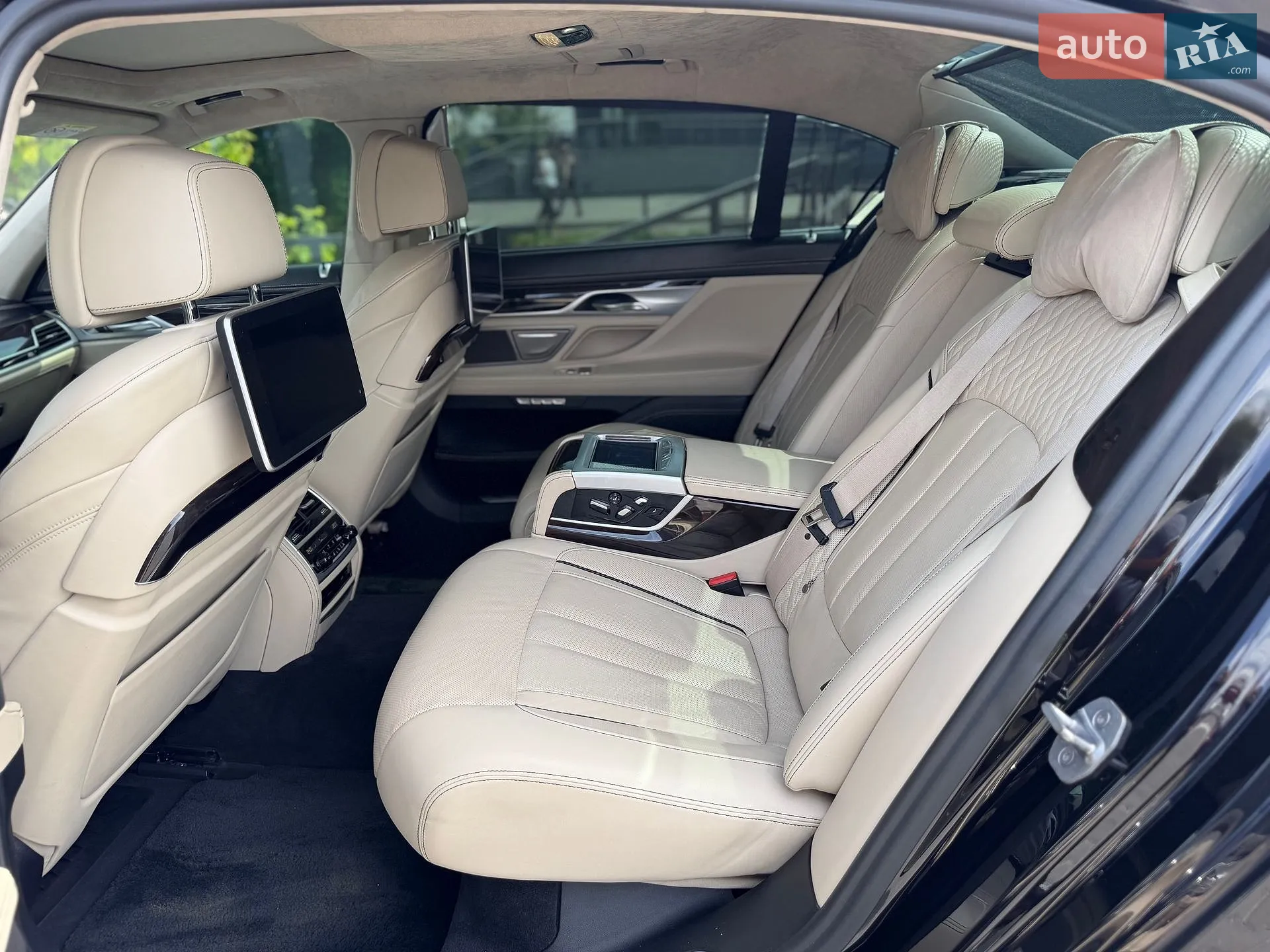 2017 BMW 7er - мініатюра 35