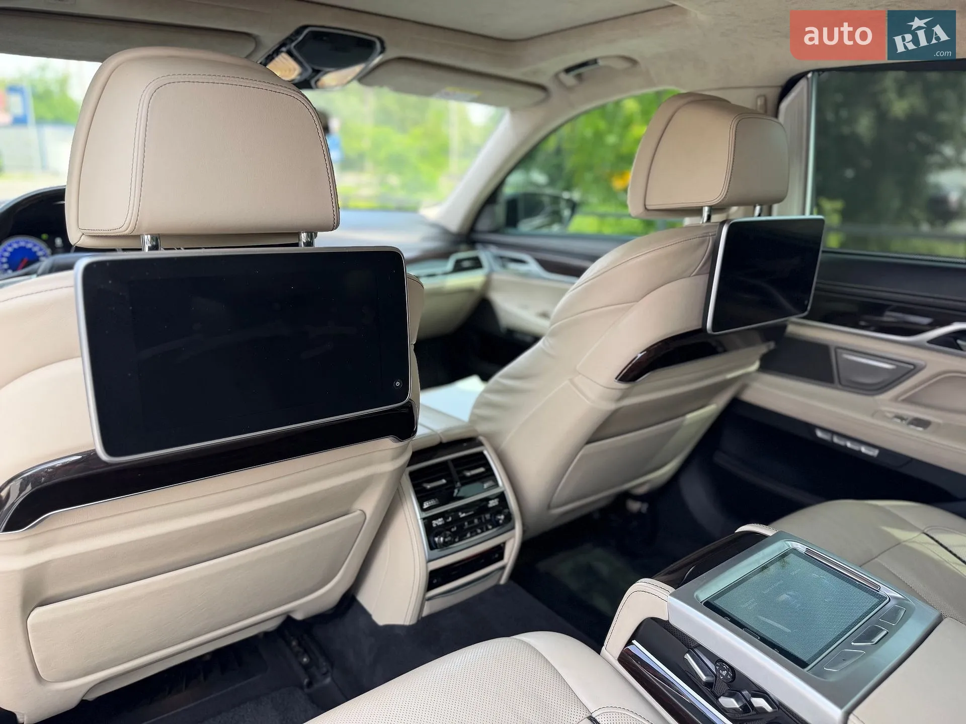 2017 BMW 7er - мініатюра 37