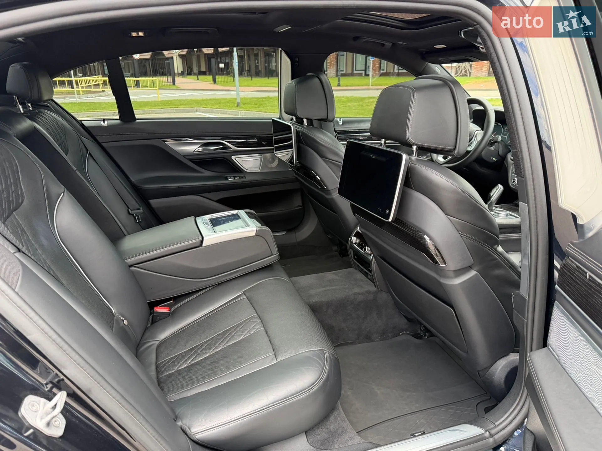 2016 BMW 7er - мініатюра 27