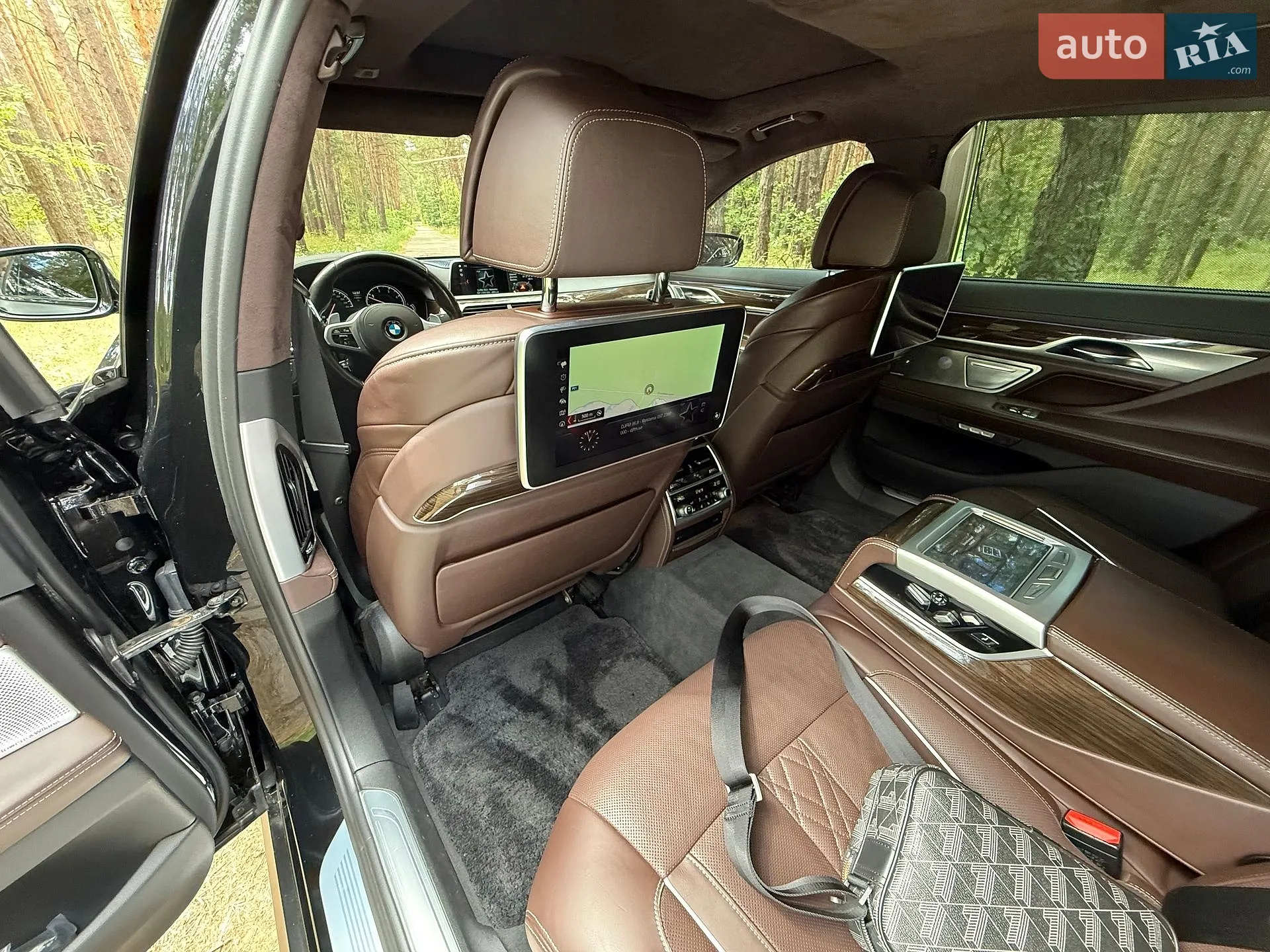 2017 BMW 7er - мініатюра 15